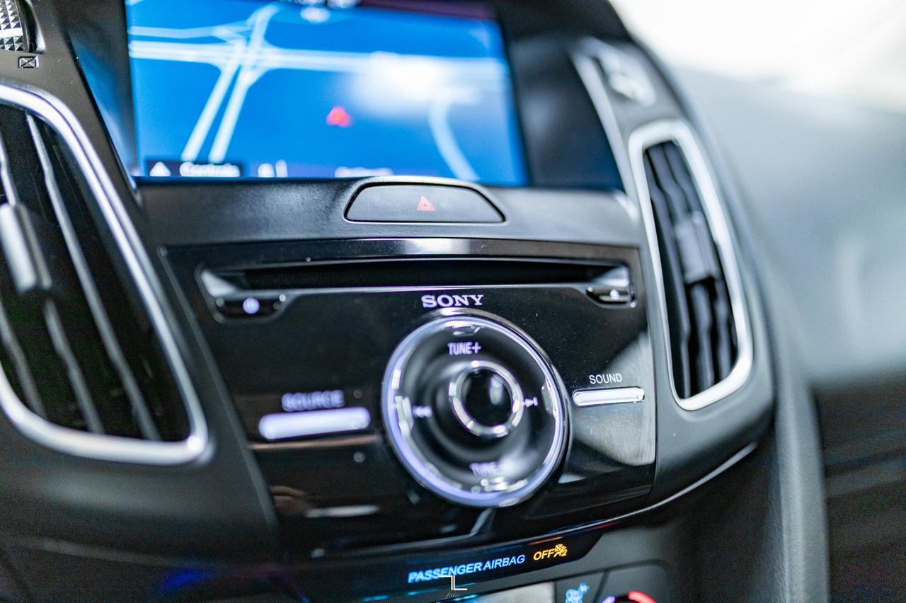 2018 Ford Focus Titanium Hatchback Leather Roof Nav Red Deer AB