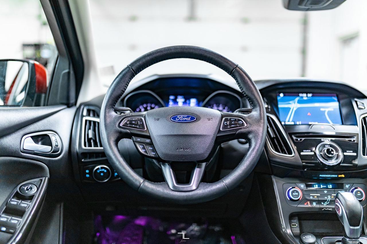 2018 Ford Focus Titanium Hatchback Leather Roof Nav Red Deer AB