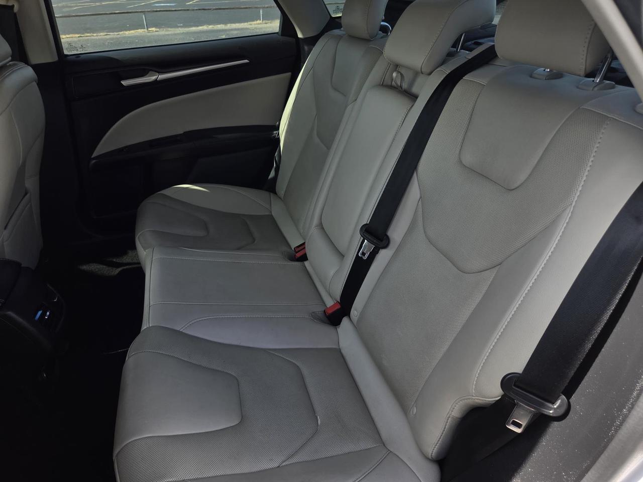 2018 Ford Fusion Hybrid Platinum FWD Beeville TX