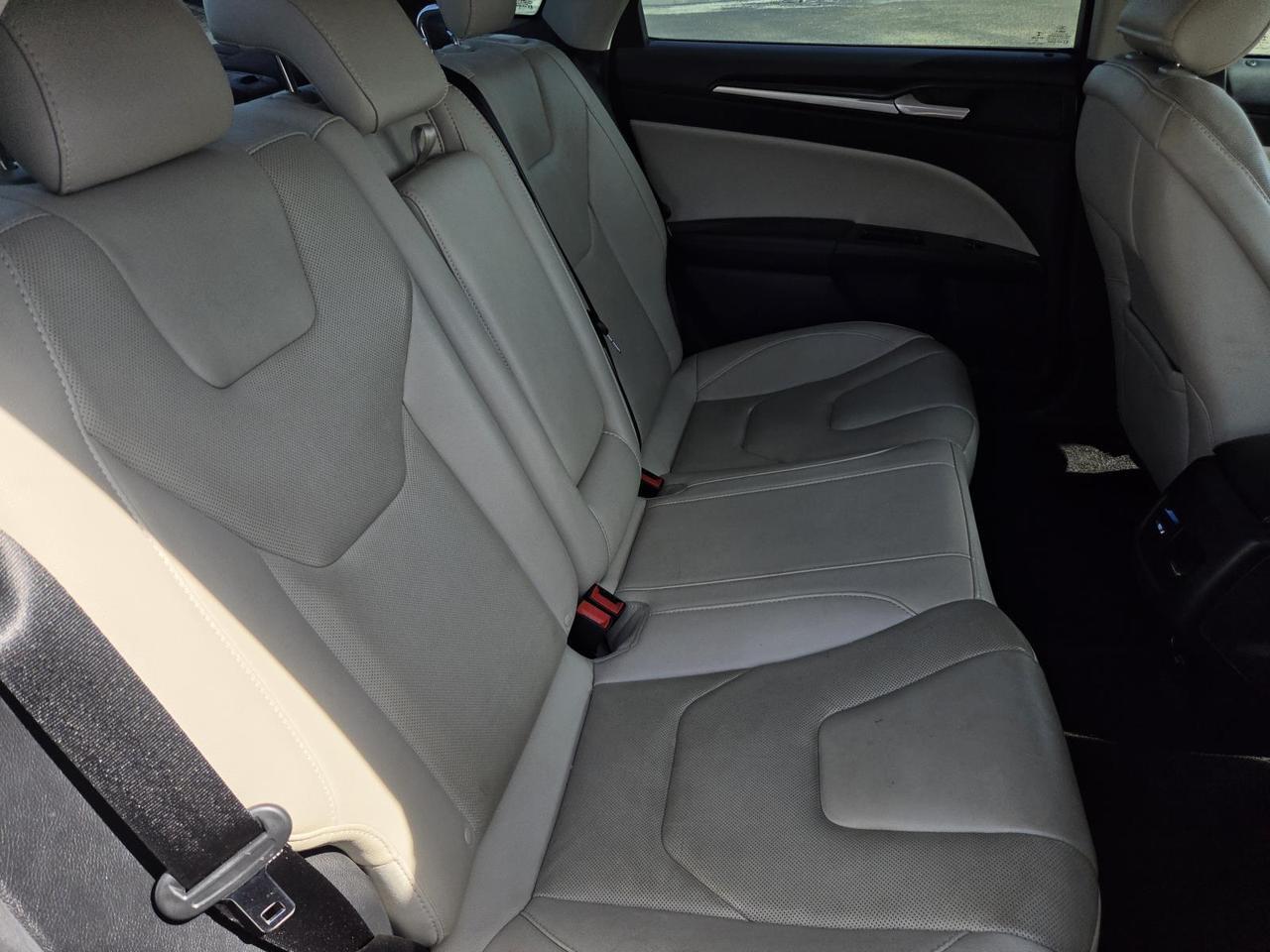 2018 Ford Fusion Hybrid Platinum FWD Beeville TX