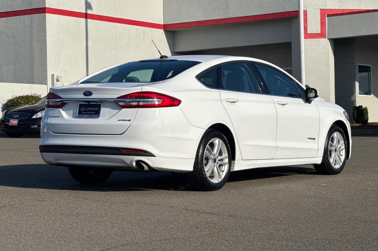 2018 Ford Fusion Hybrid S photo 2