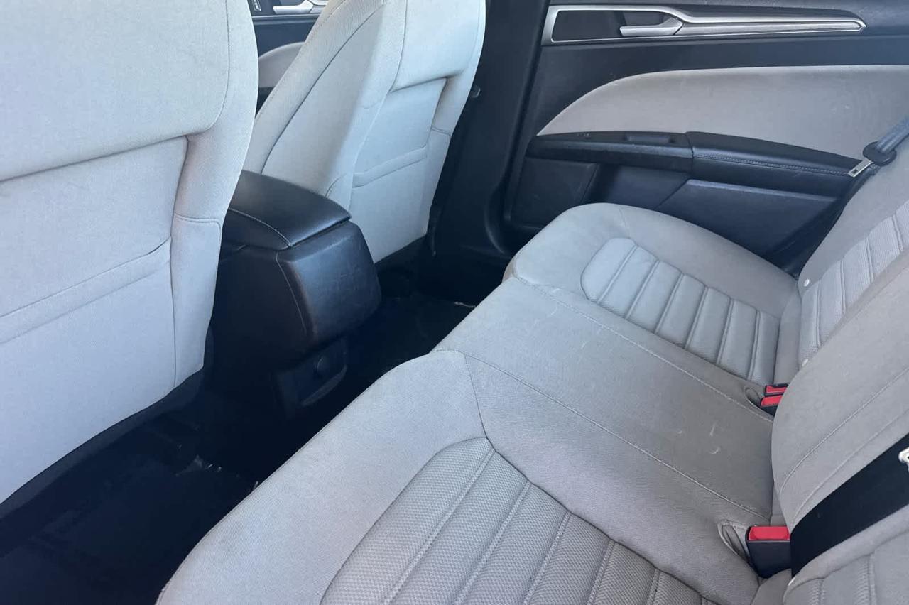 2018 Ford Fusion Hybrid S photo 4