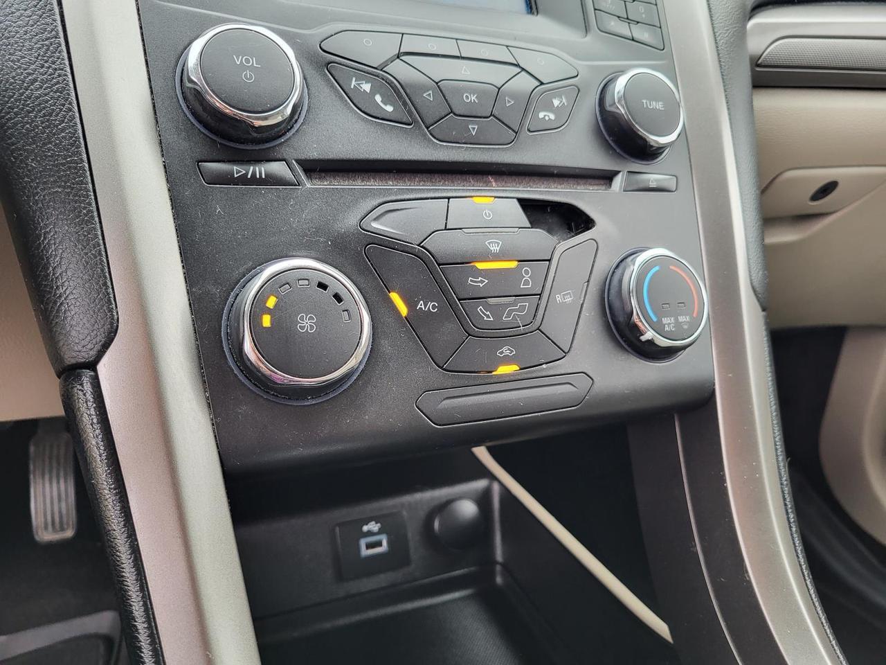 2018 Ford Fusion SE FWD Beeville TX