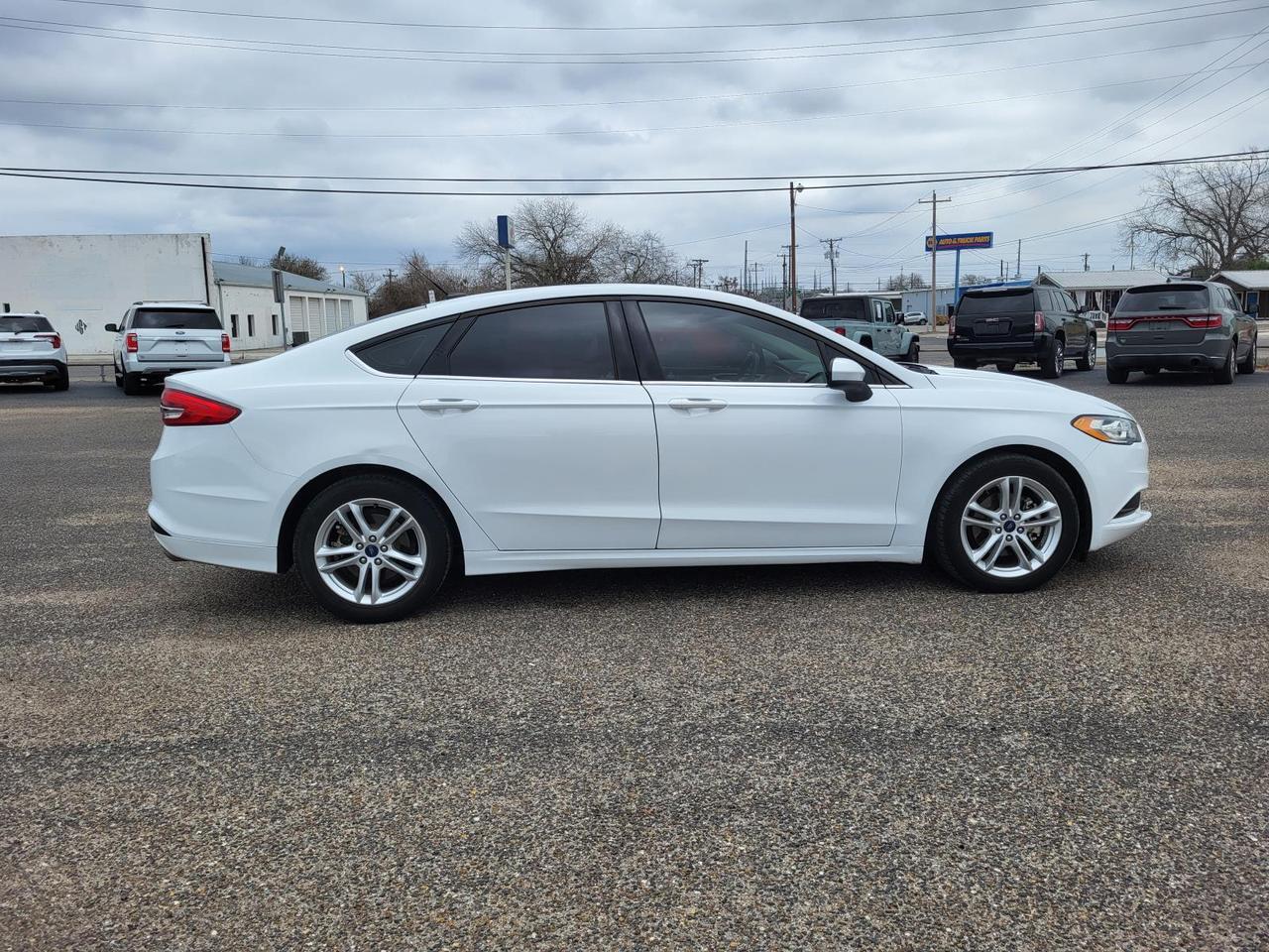 2018 Ford Fusion SE FWD