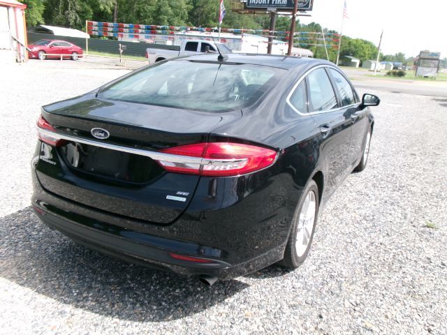 2018 Ford Fusion SE - Photo 7