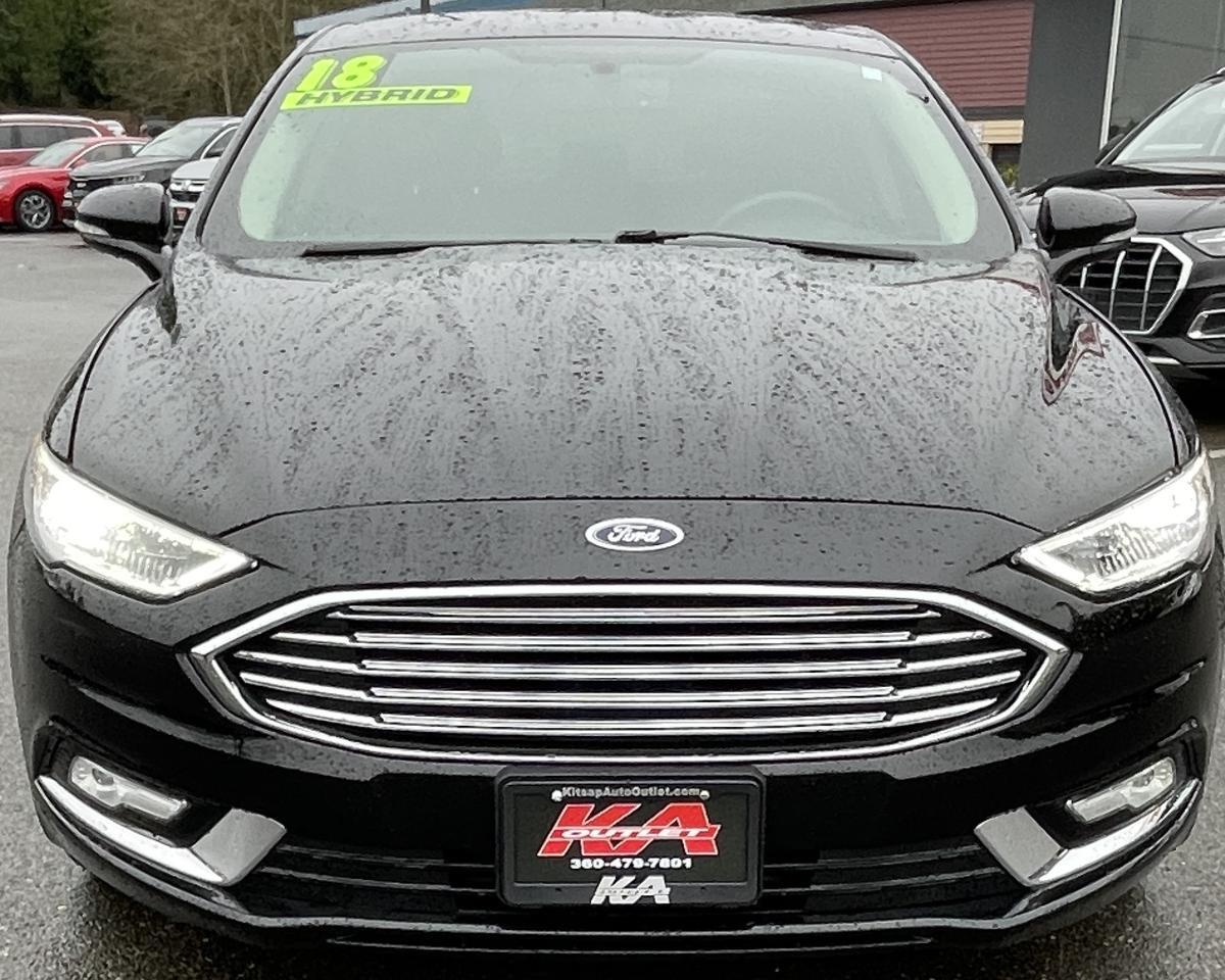 2018 Ford Fusion Titanium Hybrid Sedan 4D