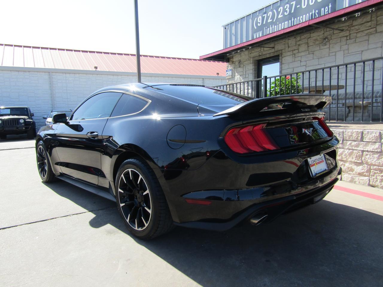2018 Ford Mustang EcoBoost Fastback Grand Prairie TX