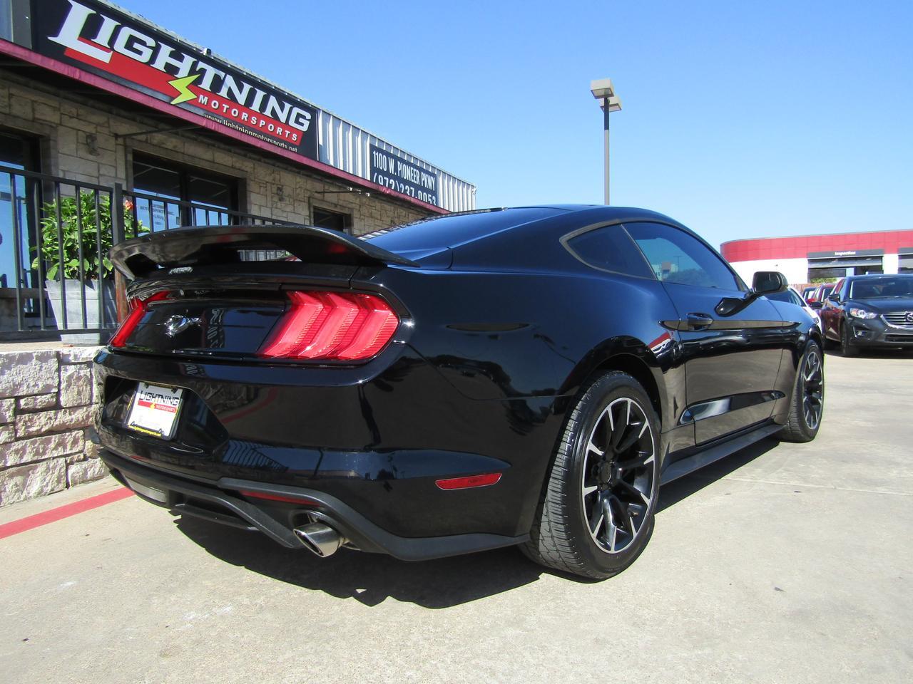 2018 Ford Mustang EcoBoost Fastback Grand Prairie TX