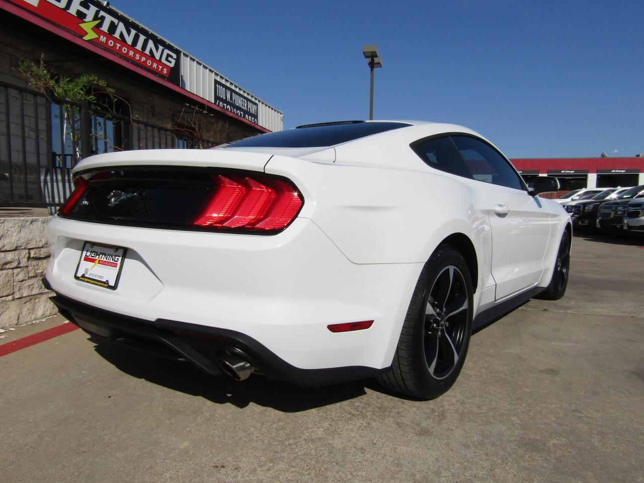 2018 Ford Mustang EcoBoost Fastback Grand Prairie TX