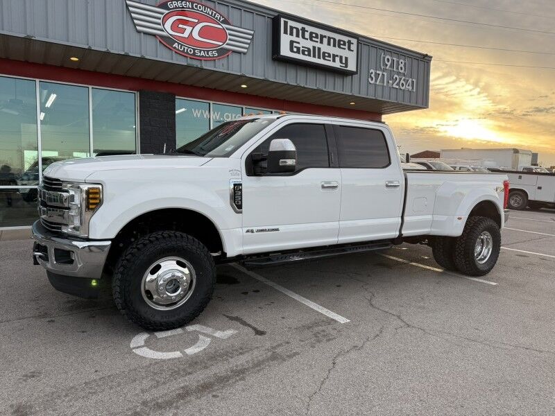 2018 Ford Super Crew F-350 DRW 4x4 Diesel