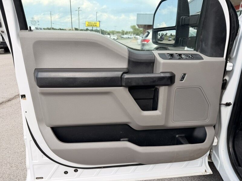 2018 Ford Super Crew F-350 SRW Diesel Utility XL Collinsville OK