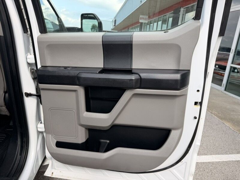 2018 Ford Super Crew F-350 SRW Diesel Utility XL Collinsville OK