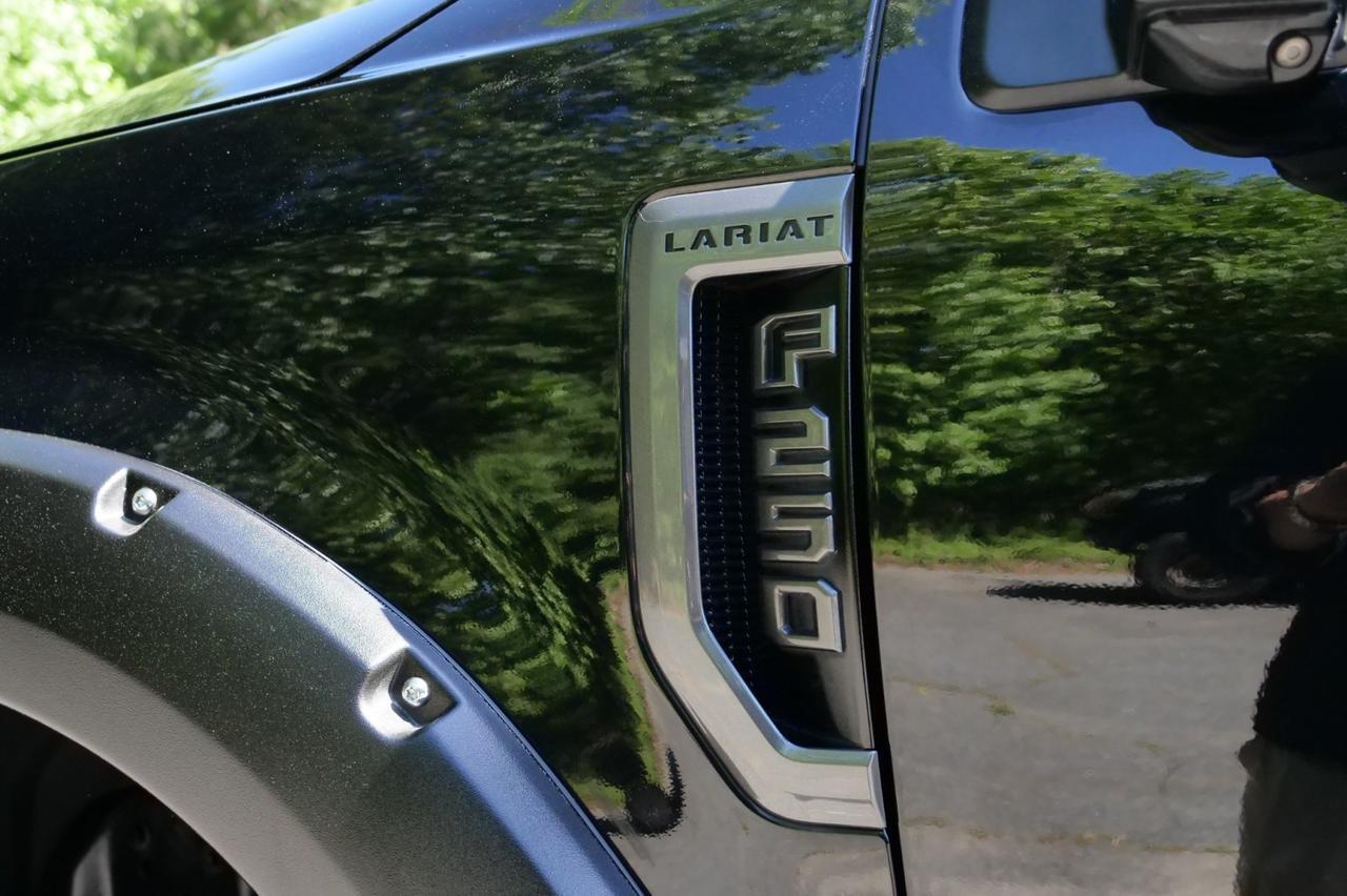 2018 Ford Super Duty F-250 LARIAT 4X4 / UPGRADES / V8 Turbo Diesel! Lincolnton NC