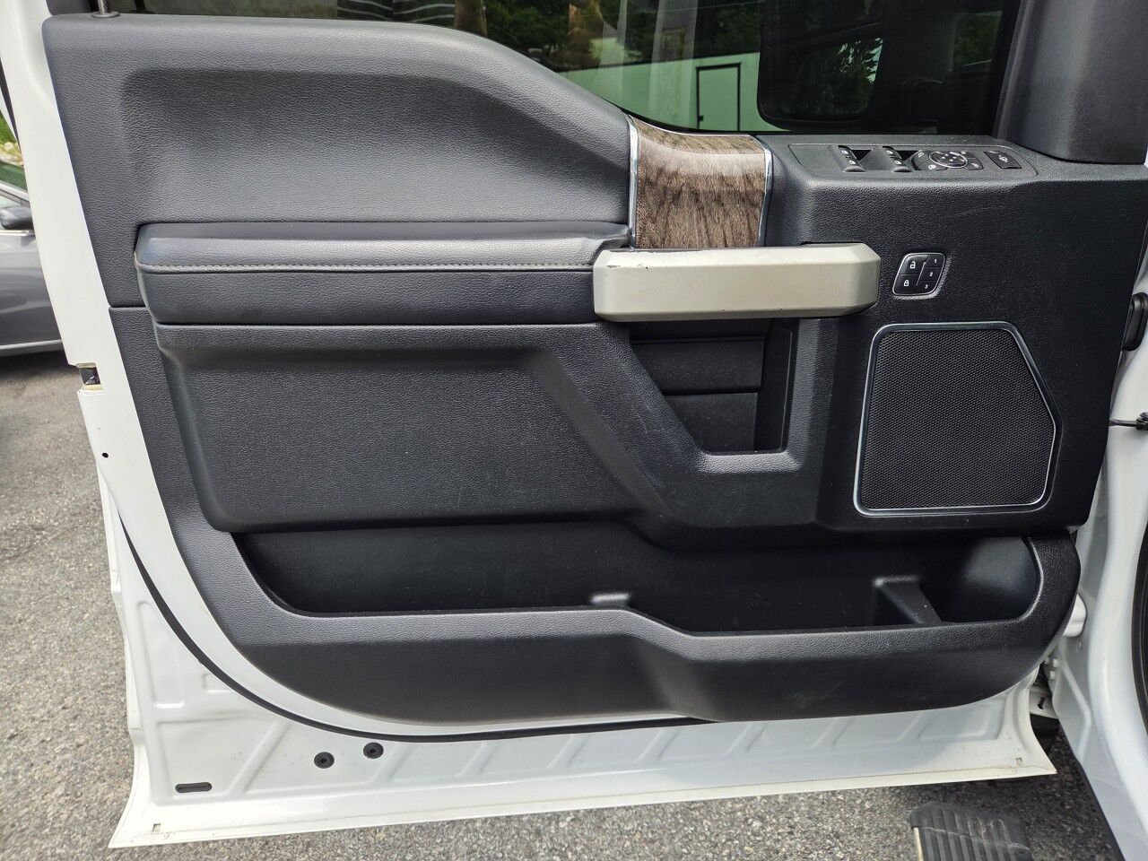 2018 Ford Super Duty F-250 SRW LARIAT Charlton MA