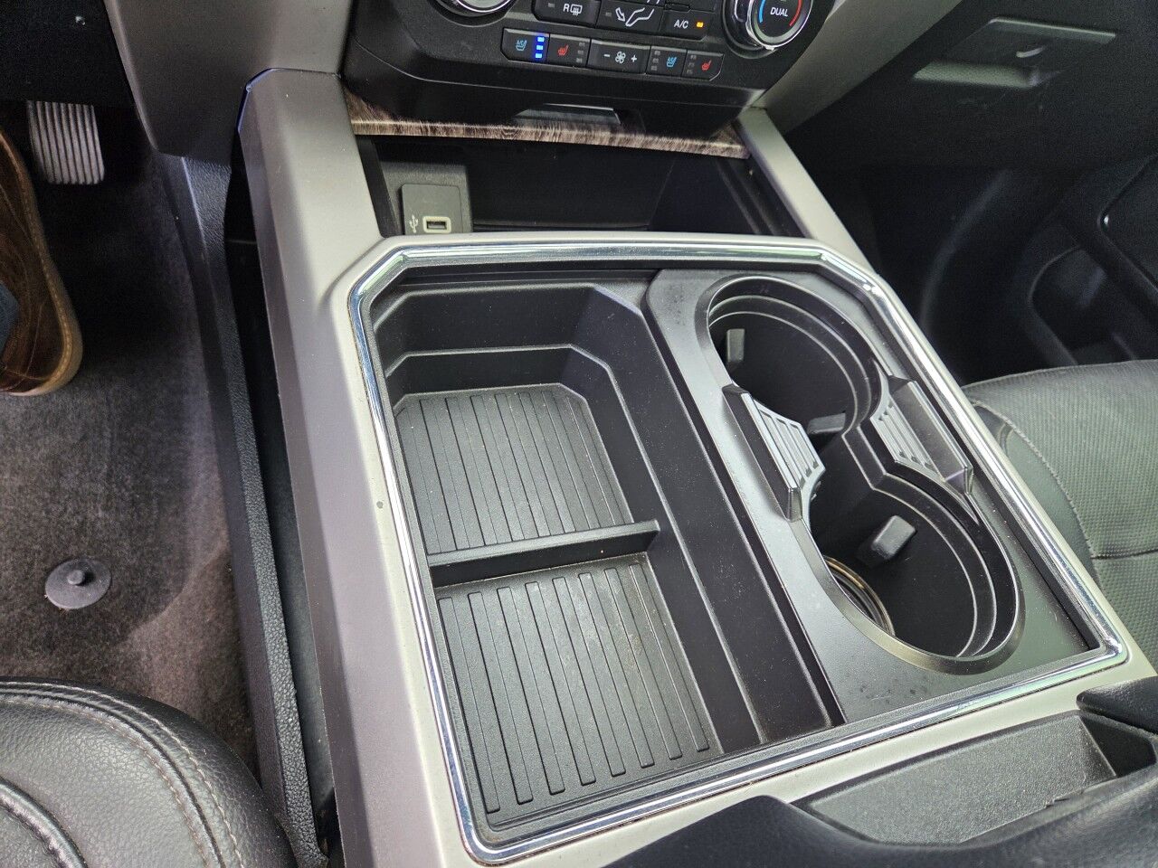 2018 Ford Super Duty F-250 SRW LARIAT Charlton MA