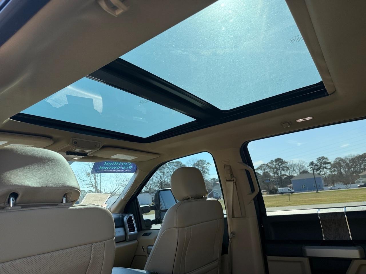 2018 Ford Super Duty F-250 SRW LARIAT, HEATED/VENTILATED SEATS, HEATED REAR SEATS, HEATED STEERING WHEEL, TOW HOOKS, TOW PACKAGE, POWER RUNNING BOARDS, POWER REAR SLIDING WINDOW, BACKUP CAMERA, POWER/HEATED MIRRORS, MOONROOF, CLEAN CARFAX, ONLY 1 OWNER! Norfolk VA