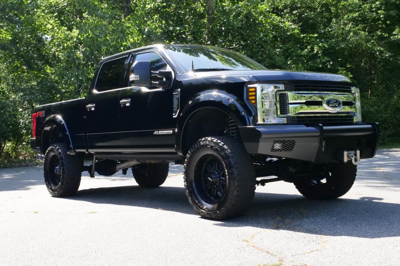 2018 Ford Super Duty F-250 XLT 4X4 / UPGRADES / 6.7L V8 Turbo Diesel! Lincolnton NC