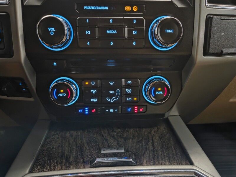 2018 Ford Super Duty F-350 LARIAT Flatbed 6.7L Diesel GPS Tool Boxes Gooseneck FREE WARRANT Arlington TX