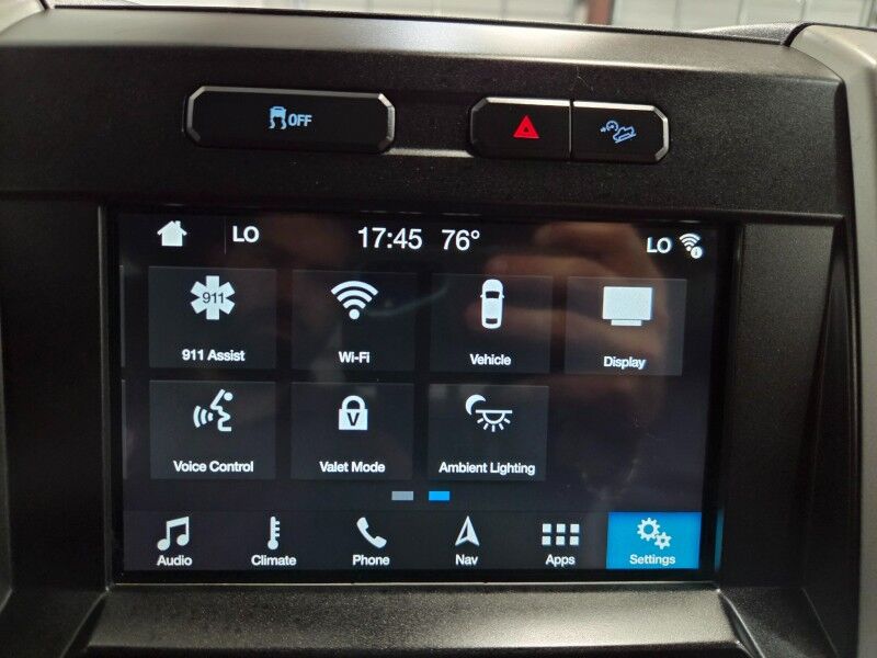 2018 Ford Super Duty F-350 LARIAT Ultimate 6.2L V8 Long Bed GPS Camera Gooseneck 35in Tires FREE WARRANTY Arlington TX