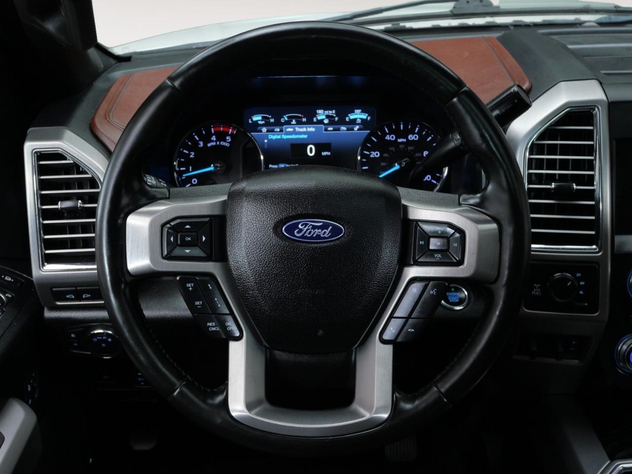 2018 Ford Super Duty F-350 SRW Platinum Ultimate FX4 6.7L Power Stroke 4x4 Mansfield TX