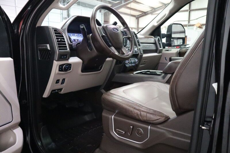 2018 Ford Super Duty F-450 Limited Dually FX4 CM Flatbed 19.5 Alcoa Sunroof FREE WARRANTY Arlington TX