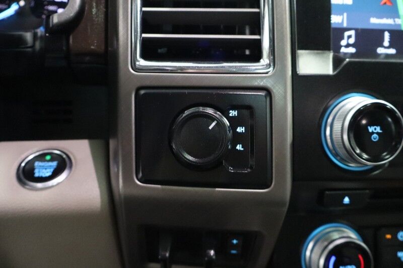 2018 Ford Super Duty F-450 Limited Dually FX4 CM Flatbed 19.5 Alcoa Sunroof FREE WARRANTY Arlington TX