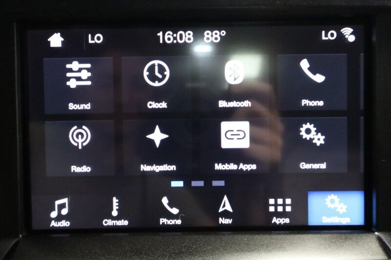 2018 Ford Super Duty F-450 Limited Dually FX4 CM Flatbed 19.5 Alcoa Sunroof FREE WARRANTY Arlington TX