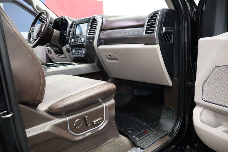 2018 Ford Super Duty F-450 Limited Dually FX4 CM Flatbed 19.5 Alcoa Sunroof FREE WARRANTY Arlington TX