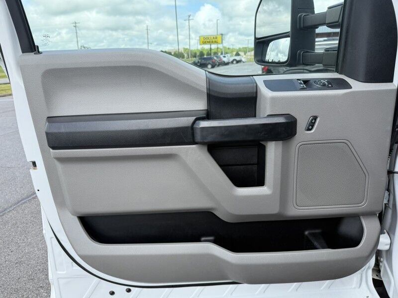 2018 Ford Super Duty F-550 V10 Cab & Chassis XL Collinsville OK