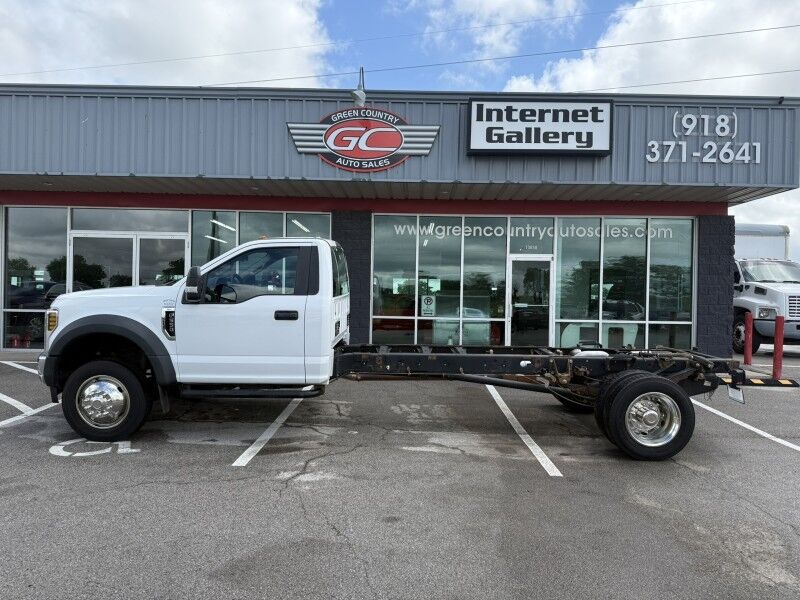 2018 Ford Super Duty F-550 V10 Cab & Chassis XL Collinsville OK