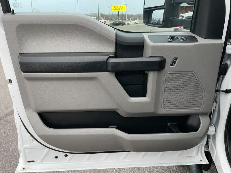 2018 Ford Super Duty F-550 V10 Flatbed XL Collinsville OK