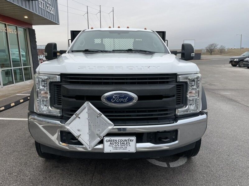 2018 Ford Super Duty F-550 V10 Flatbed XL Collinsville OK