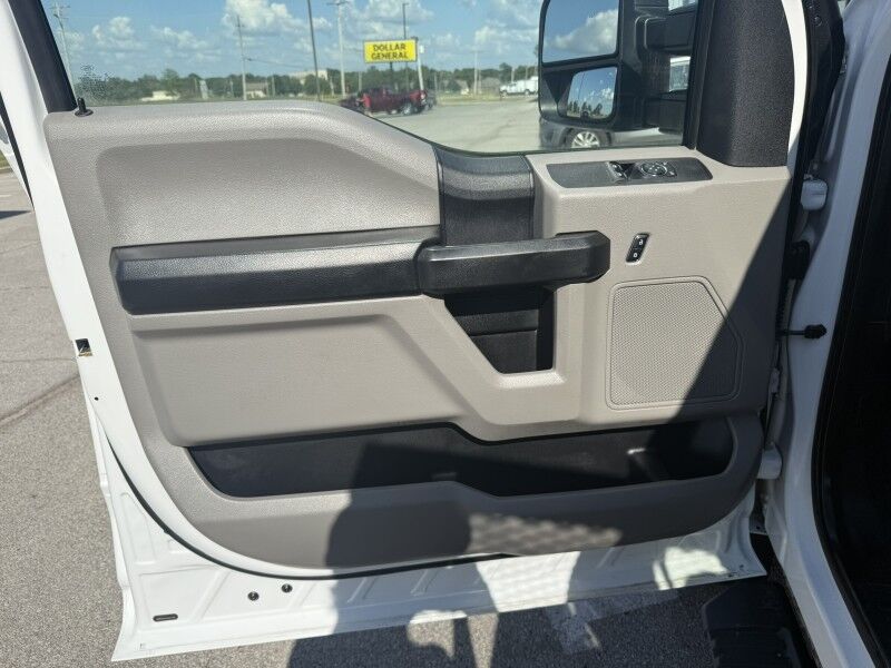 2018 Ford Super Duty F-550 V10 Flatbed XL Collinsville OK