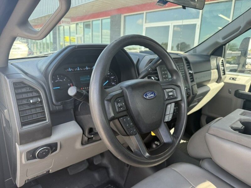 2018 Ford Super Duty F-550 V10 Flatbed XL Collinsville OK