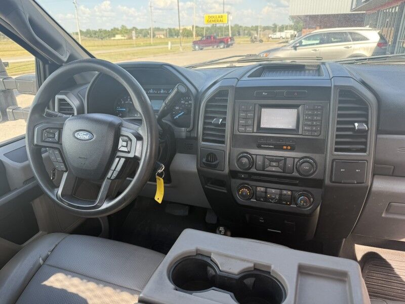 2018 Ford Super Duty F-550 V10 Flatbed XL Collinsville OK