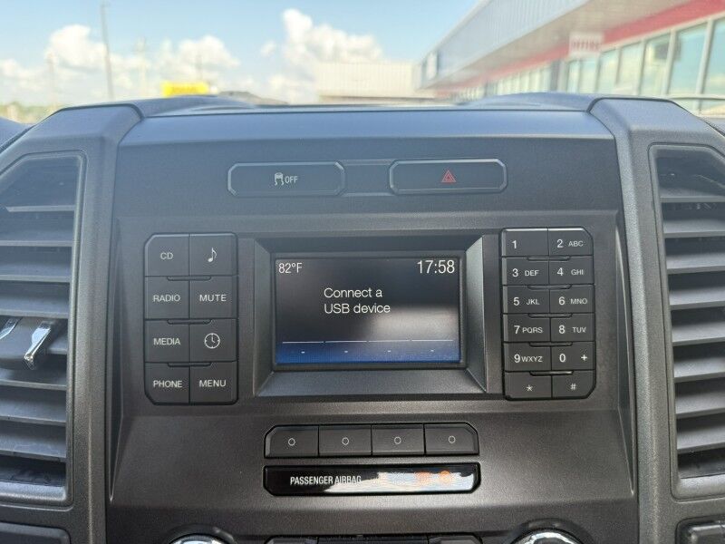 2018 Ford Super Duty F-550 V10 Flatbed XL Collinsville OK