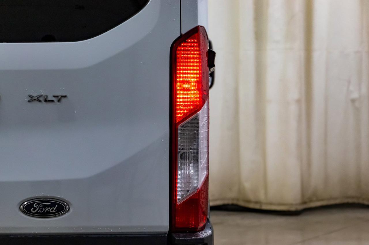 2018 Ford T-150 XLT Med Roof 10 Passenger Red Deer AB