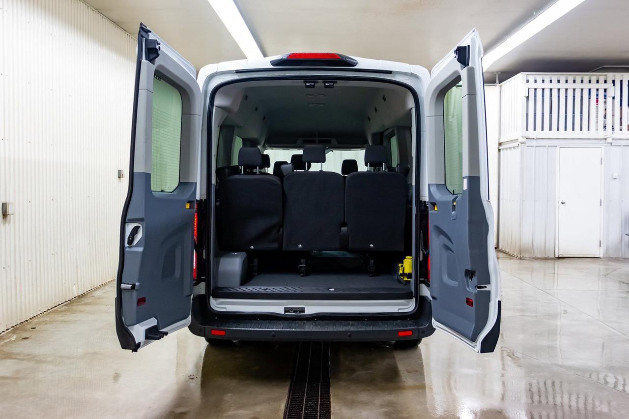 2018 Ford T-150 XLT Med Roof 10 Passenger Red Deer AB