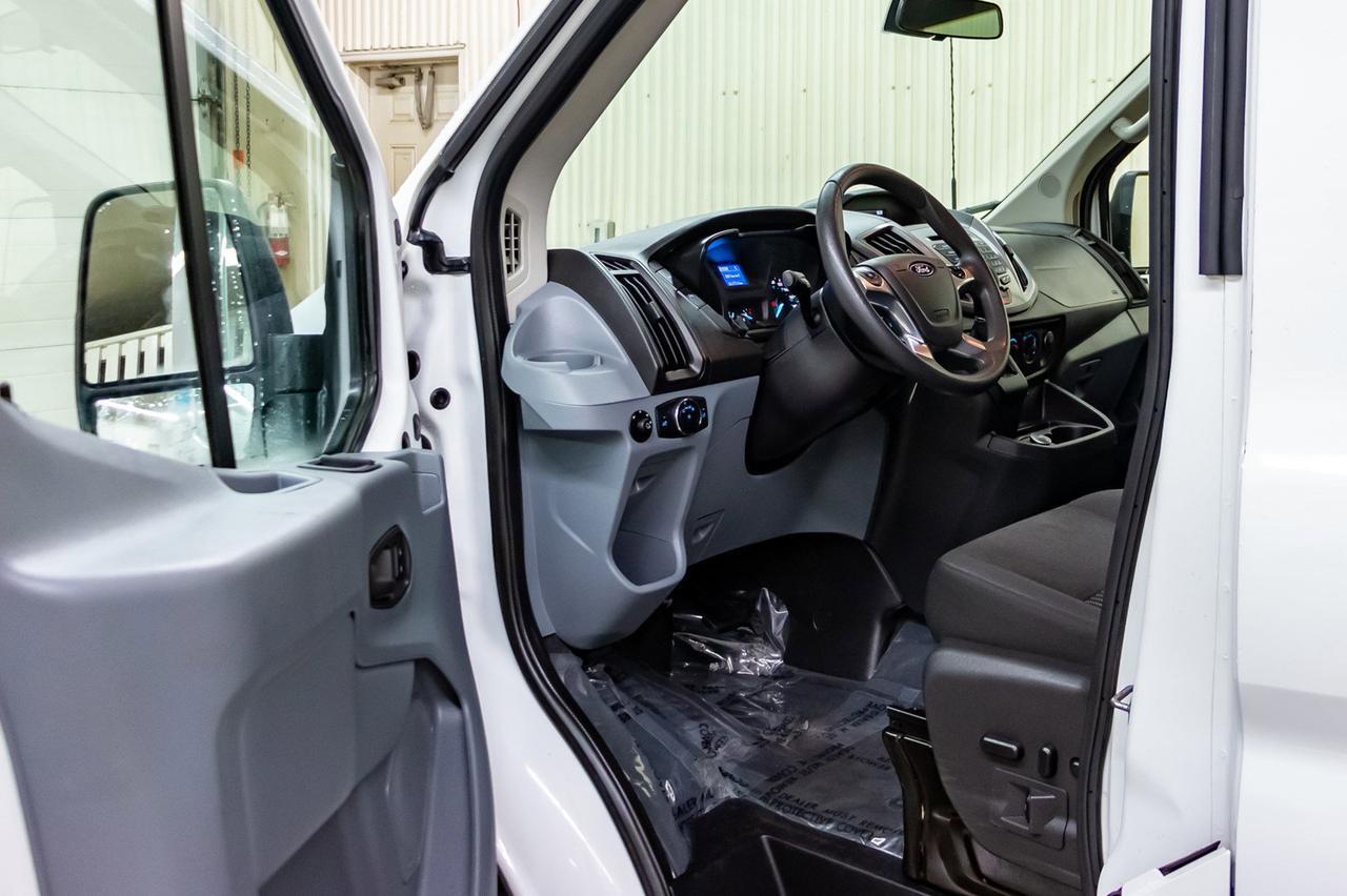 2018 Ford T-150 XLT Med Roof 10 Passenger Red Deer AB