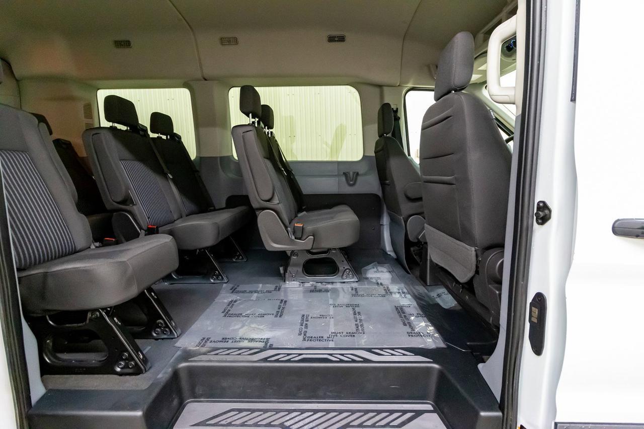 2018 Ford T-150 XLT Med Roof 10 Passenger Red Deer AB