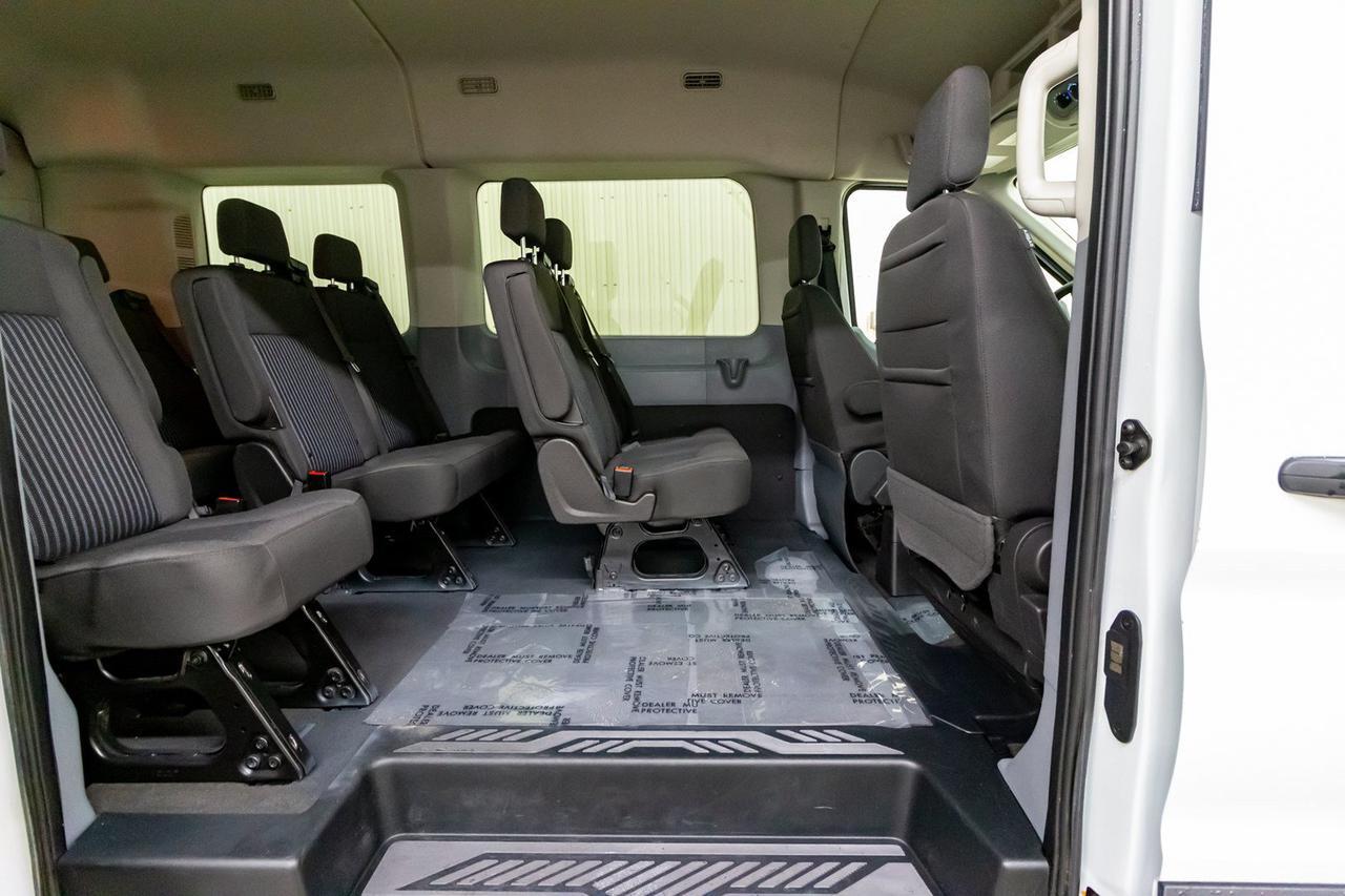 2018 Ford T-150 XLT Med Roof 10 Passenger Red Deer AB