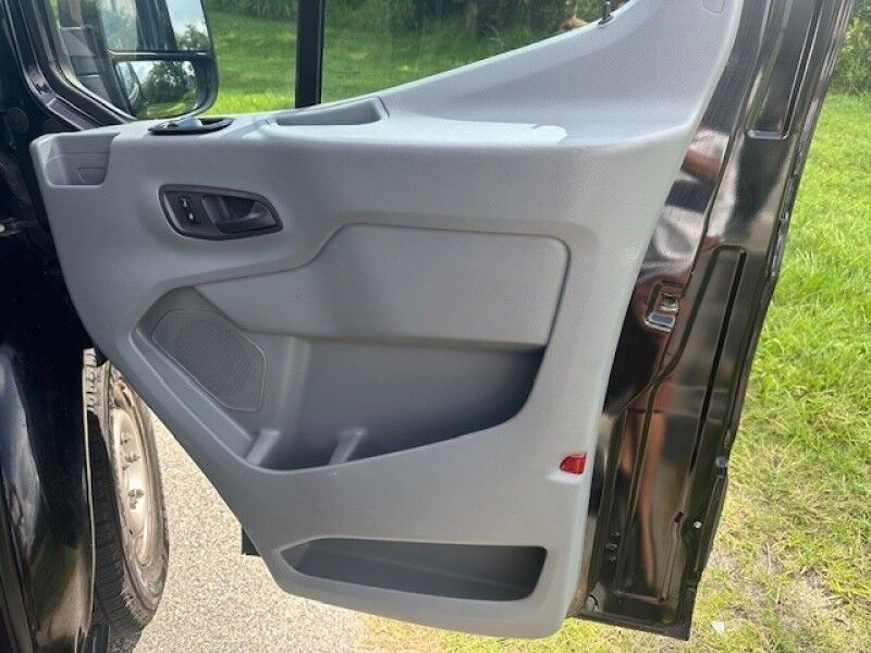 2018 Ford TRANSIT PASSNAGER VAN XLT Sarasota FL