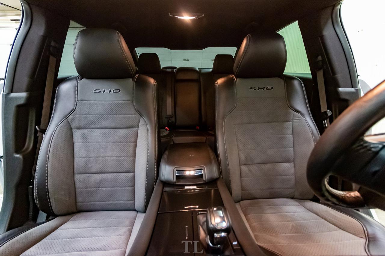 2018 Ford Taurus AWD SHO Leather Roof Nav BCam Red Deer AB