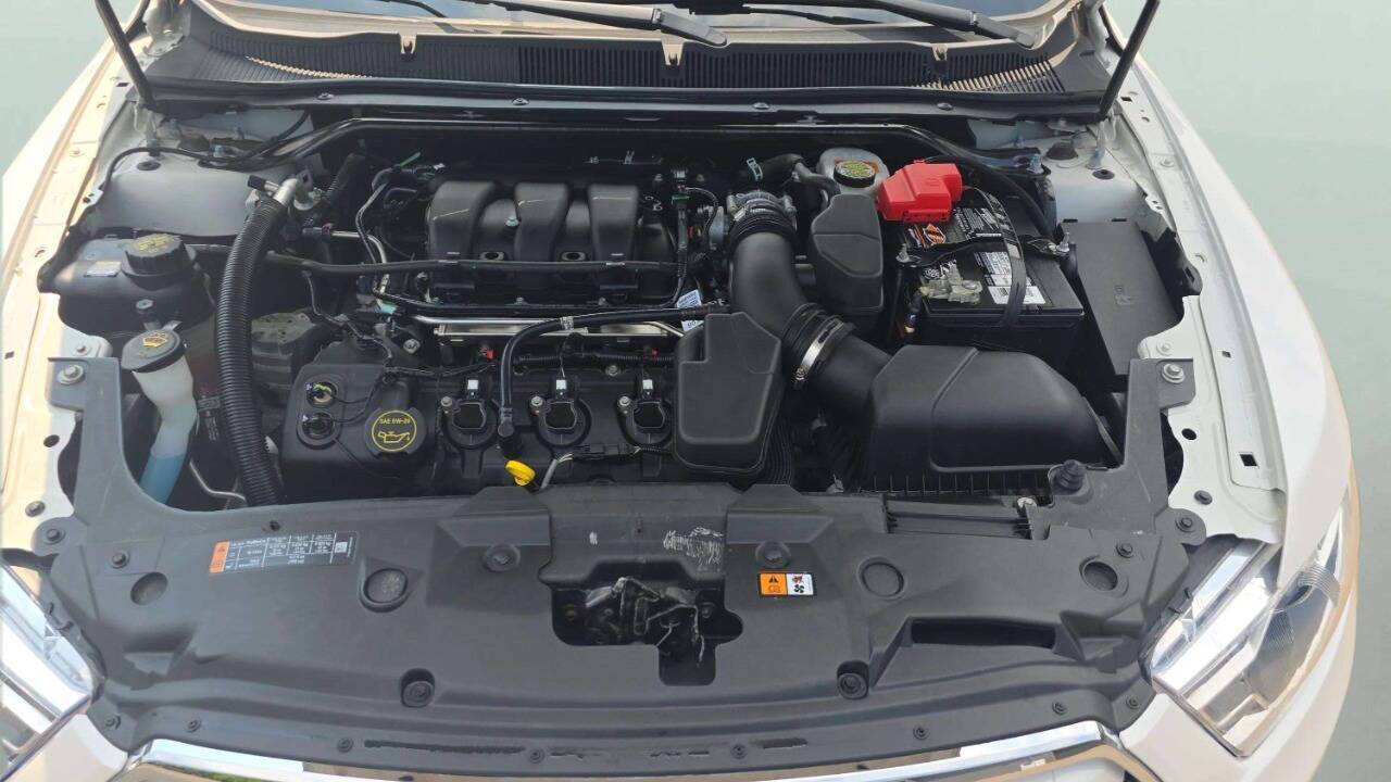 2018 Ford Taurus Limited AWD 4dr Sedan Lake Orion MI