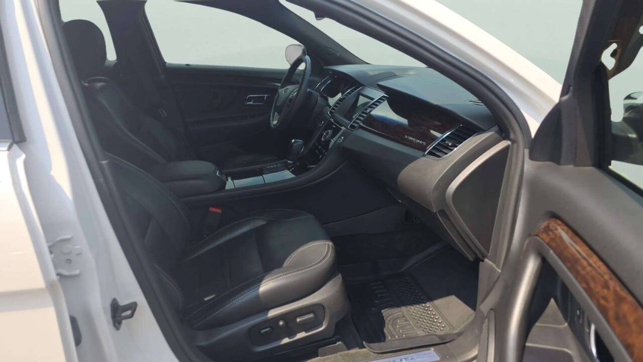 2018 Ford Taurus Limited AWD 4dr Sedan Lake Orion MI