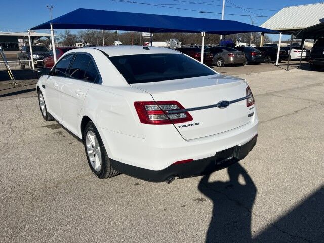 2018 Ford Taurus SE Gainesville TX