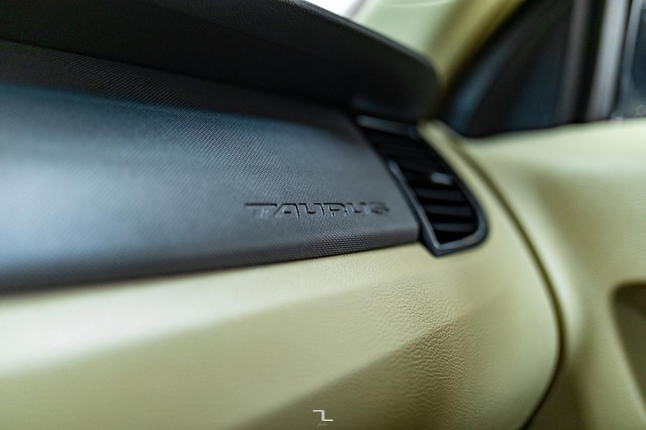 2018 Ford Taurus SE PSeat BCam Red Deer AB