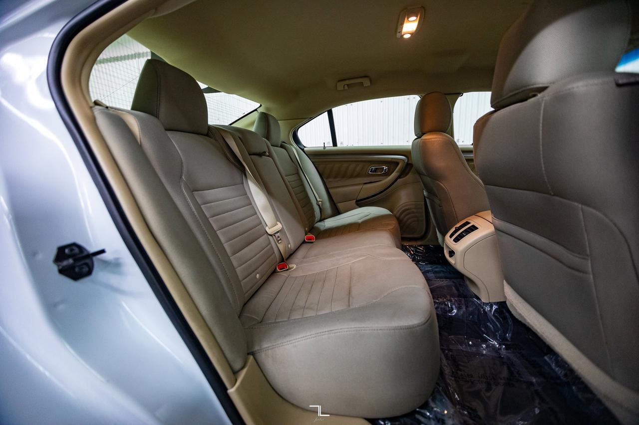 2018 Ford Taurus SE PSeat BCam Red Deer AB
