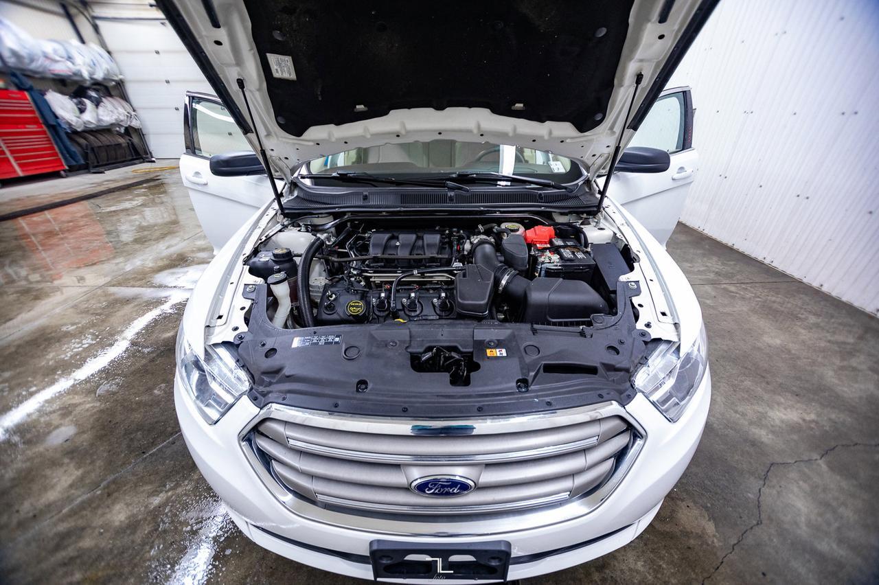 2018 Ford Taurus SE PSeat BCam Red Deer AB