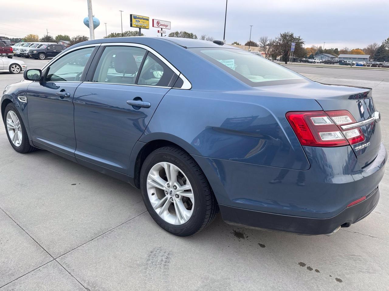 2018 Ford Taurus SE Watertown SD